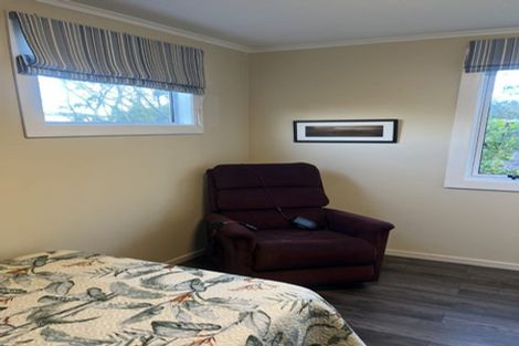 Photo of property in 108 Seaview Road, Paraparaumu Beach, Paraparaumu, 5032