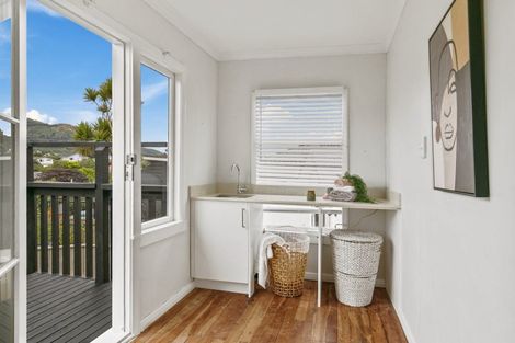 Photo of property in 18b South Street, Tawa, Wellington, 5028