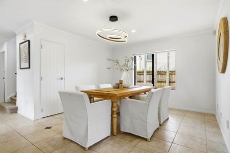 Photo of property in 1 William Gamble Drive, Greenhithe, Auckland, 0632