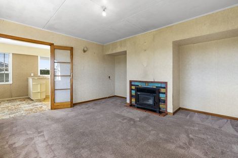 Photo of property in 62 Ninia Road, Paraite, New Plymouth, 4373