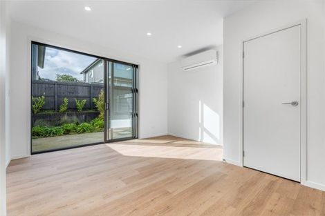Photo of property in 14 Tupuke Lane, Mount Roskill, Auckland, 1041
