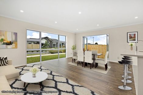 Photo of property in 14 Twin Parks Rise, Papakura, 2110