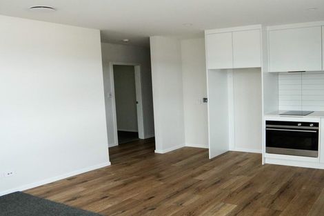 Photo of property in 2/2a Gibbons Street, Upper Hutt, 5018