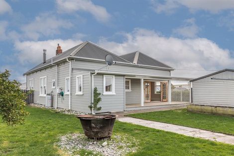 Photo of property in 9 Queen Street, Westport, 7825