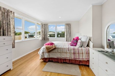 Photo of property in 286a Rangatira Road, Beach Haven, Auckland, 0626