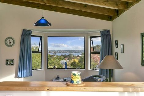 Photo of property in 2/26 Colonial Road, Birkenhead, Auckland, 0626