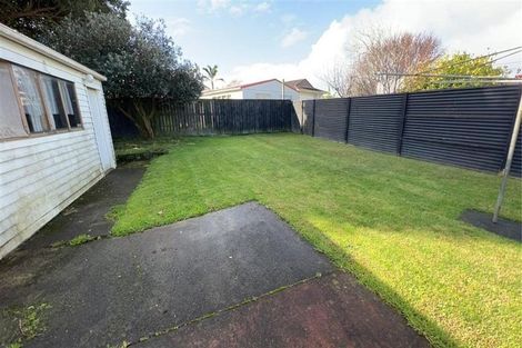Photo of property in 11 Hoturoa Place, Manurewa, Auckland, 2102