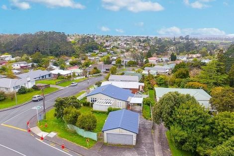 Photo of property in 87 Don Buck Road, Massey, Auckland, 0614