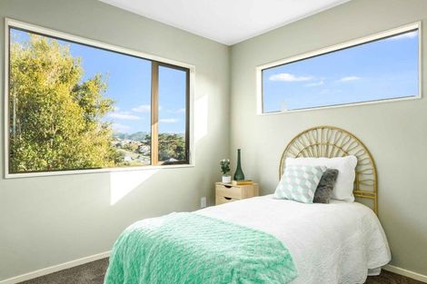 Photo of property in 22 Joseph Banks Drive, Whitby, Porirua, 5024