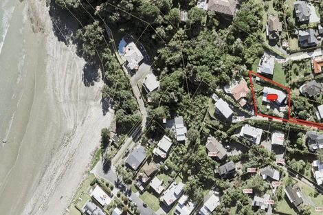Photo of property in 1114 Whangaparaoa Road, Tindalls Beach, Whangaparaoa, 0930