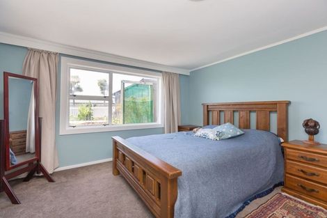 Photo of property in 37 Allan Road, Burgess Park, New Plymouth, 4371