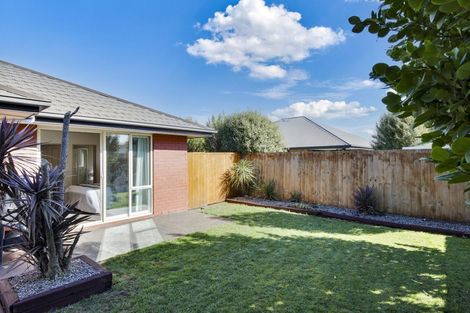 Photo of property in 6 Punga Lane, Parklands, Christchurch, 8083