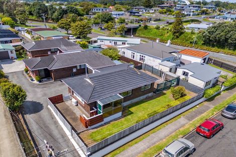 Photo of property in 1/7 Mahoe Street, Strandon, New Plymouth, 4312