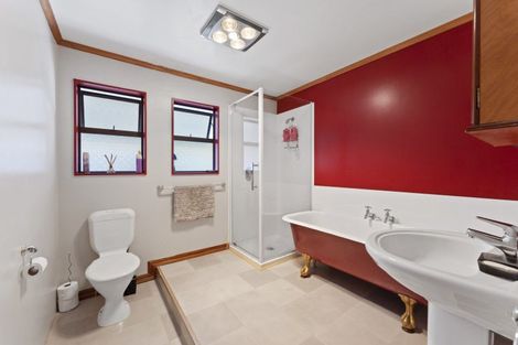 Photo of property in 2/10 Wilford Street, Wallaceville, Upper Hutt, 5018