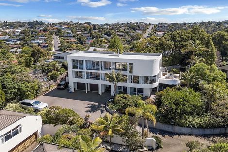 Photo of property in 1/36 King Richard Place, Browns Bay, Auckland, 0630