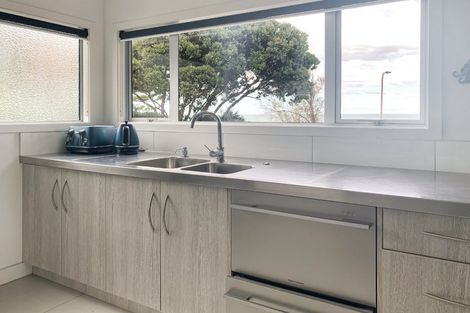 Photo of property in 10 Makorori Beach Road, Makorori, Gisborne, 4073