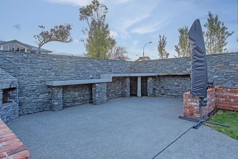 Photo of property in 3 Monterey Place, Parklands, Christchurch, 8083