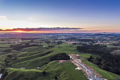 Photo of property in 21 Michael Bosher Way, Flat Bush, Auckland, 2019