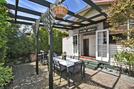 Photo of property in 12 Packe Street, Edgeware, Christchurch, 8013