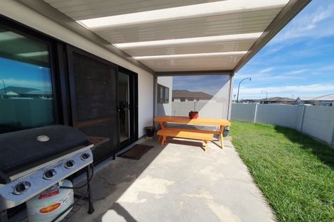 Photo of property in 33 Waimakariri Drive, Te Awa, Napier, 4110
