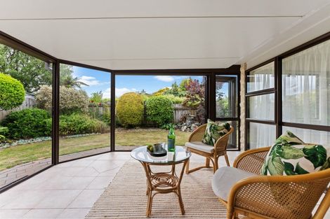 Photo of property in 11 Rosebank Avenue, Kelvin Grove, Palmerston North, 4414
