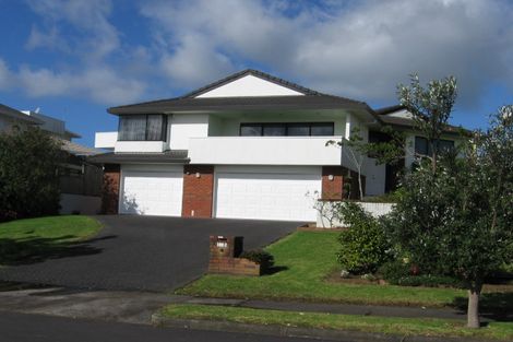Photo of property in 118 Simmental Crescent, Somerville, Auckland, 2014