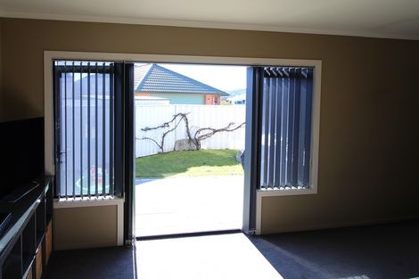 Photo of property in 8 Walnut Grove, Alexandra, 9320