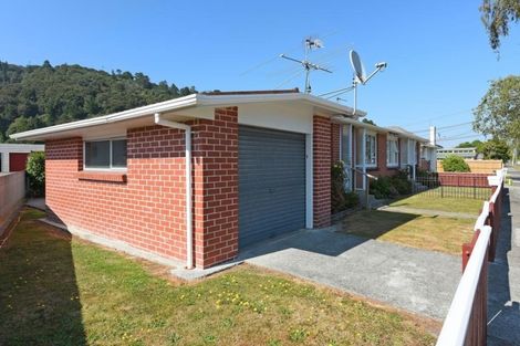 Photo of property in 4/49 Wilford Street, Wallaceville, Upper Hutt, 5018