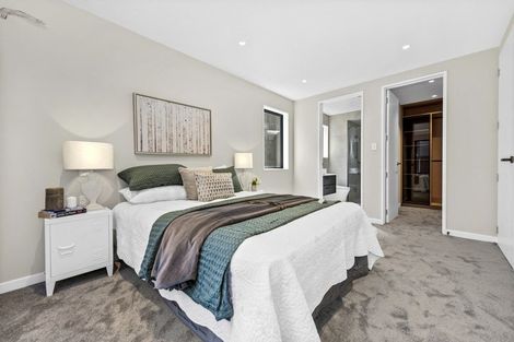 Photo of property in 202 Clovelly Road, Bucklands Beach, Auckland, 2012