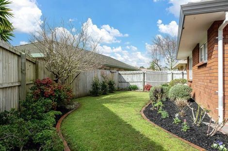 Photo of property in 2/23 Tarnica Road, Northpark, Auckland, 2013