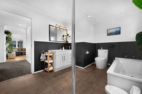 Photo of property in 26 Buckland Road, Tuakau, 2121
