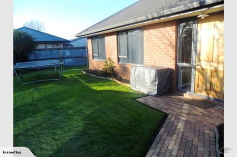 Photo of property in 40a Lambeth Crescent, Redwood, Christchurch, 8051