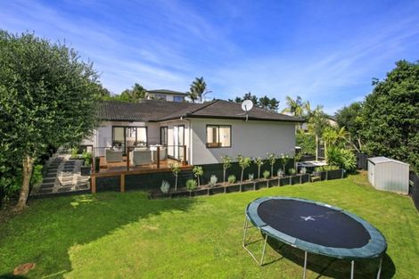 Photo of property in 30 Admirals Court Drive, Greenhithe, Auckland, 0632
