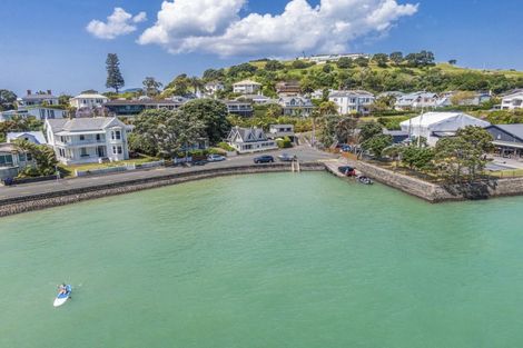 Photo of property in 62 King Edward Parade, Devonport, Auckland, 0624