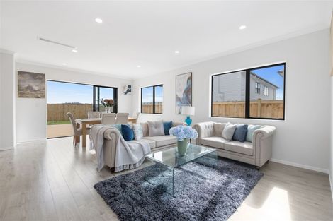 Photo of property in 96 Ksenia Drive, Flat Bush, Auckland, 2019
