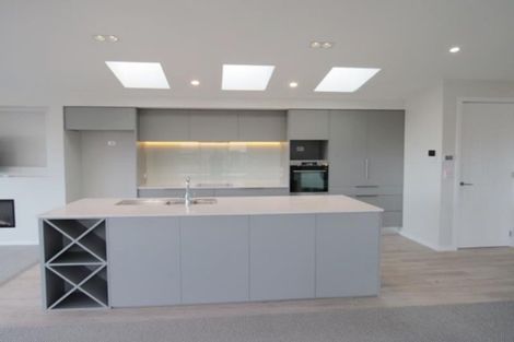 Photo of property in 3 Sackville Street, Fitzroy, New Plymouth, 4312