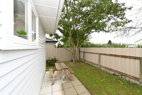 Photo of property in 24a Holyrood Street, Taradale, Napier, 4112