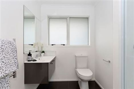 Photo of property in 30 Livingstone Drive, Papamoa Beach, Papamoa, 3118