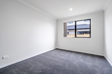 Photo of property in 10 Koroheke Road, Takanini, 2110