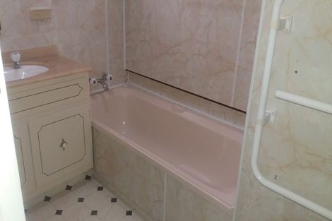 Photo of property in 22 Jellicoe Street, Greytown, 5712