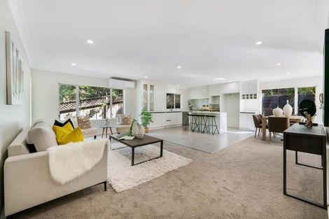 Photo of property in 31 Cricklade Terrace, Windsor Park, Auckland, 0632