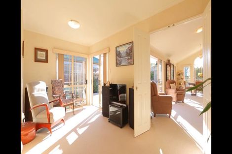 Photo of property in 14 Darimouth Place, Albany, Auckland, 0632