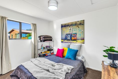 Photo of property in 3 James Street, Waikawa Beach, Manakau, 5573