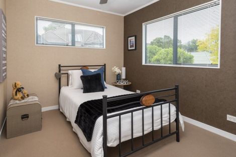 Photo of property in 7 Larkin Place, Somerville, Auckland, 2014