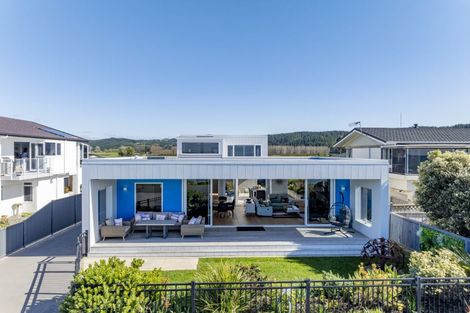 Photo of property in 135 North Shore Road, Eskdale, Napier, 4182