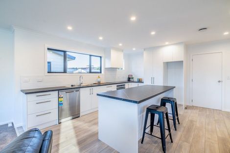 Photo of property in 143 Great North Road, Winton, 9720