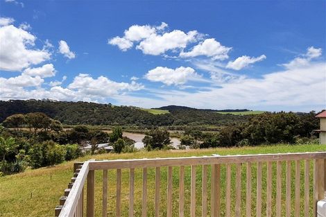 Photo of property in 10 Waterview Place, Haruru, 0204