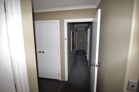 Photo of property in 8 Walnut Grove, Alexandra, 9320