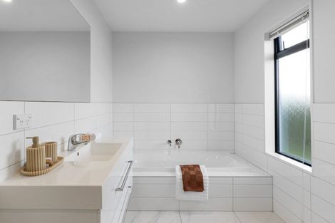 Photo of property in 1 Allard Street, Edgeware, Christchurch, 8013