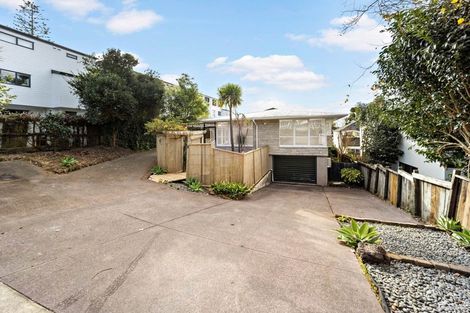 Photo of property in 1/51 Forrest Hill Road, Milford, Auckland, 0620